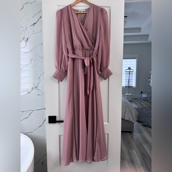 Ivy City Co Dresses & Skirts - Ivy City Co Mauve Long Wrap Maxi Dress